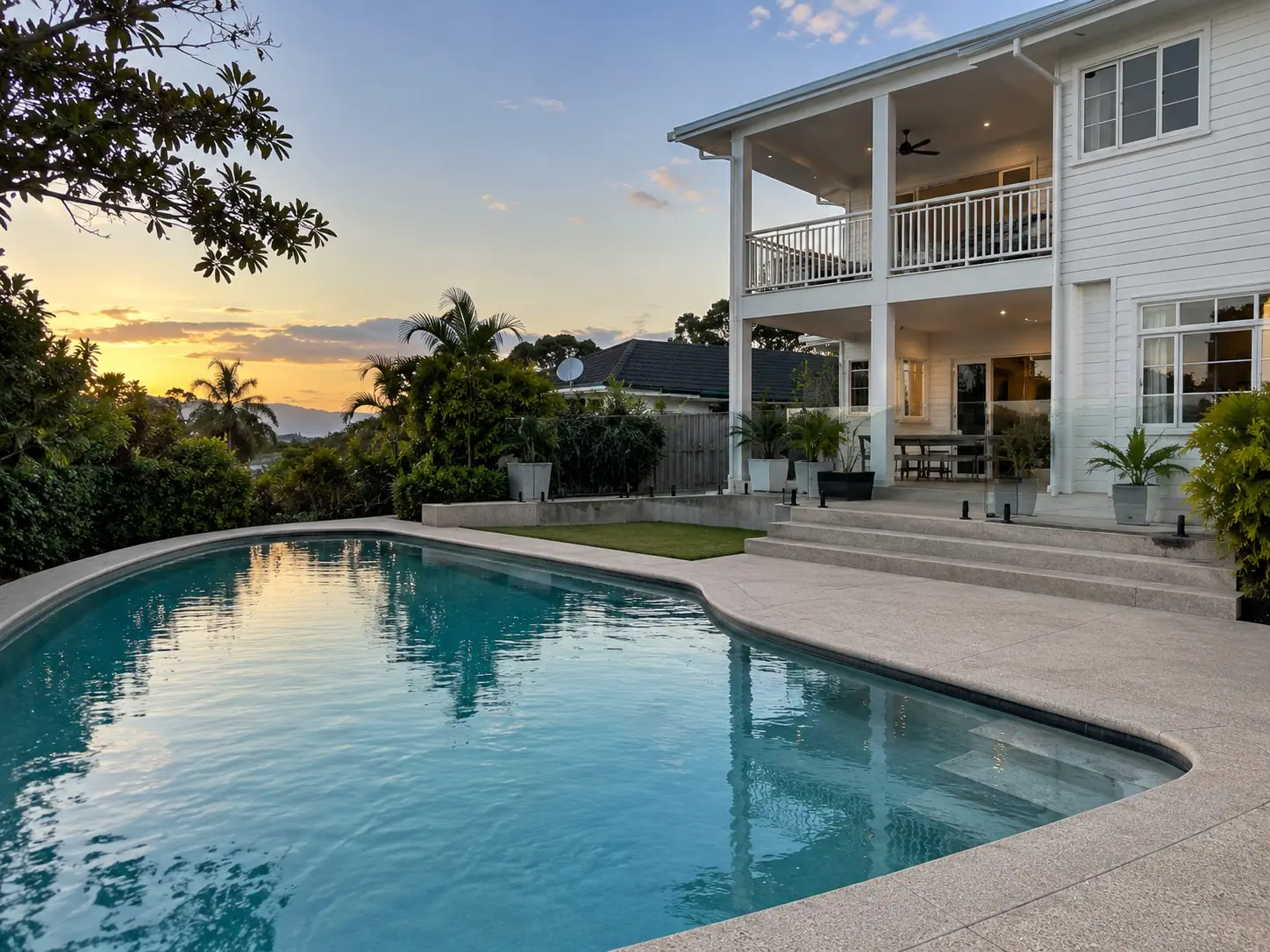 Cairns concrete pool surround